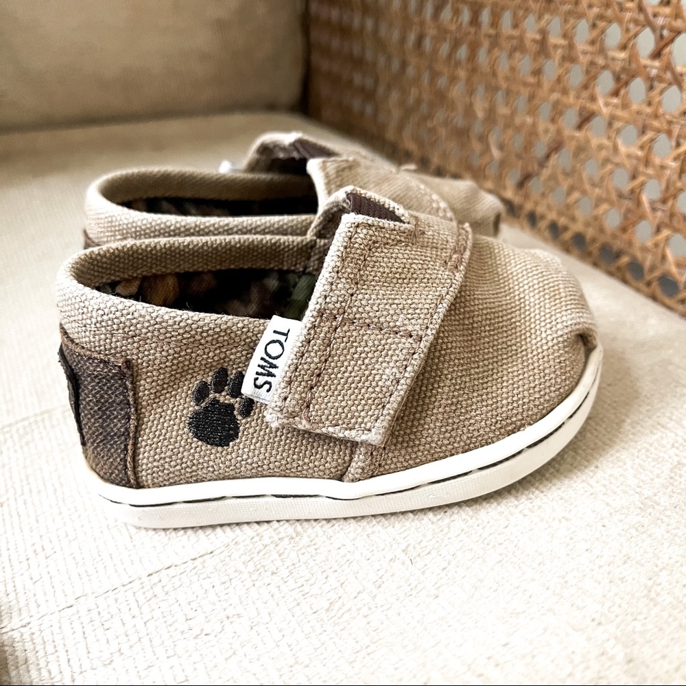 Tiny Toms